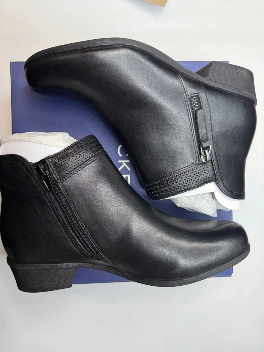 Rockport Women's Carly Leather Bootie- Wide Width 7 W